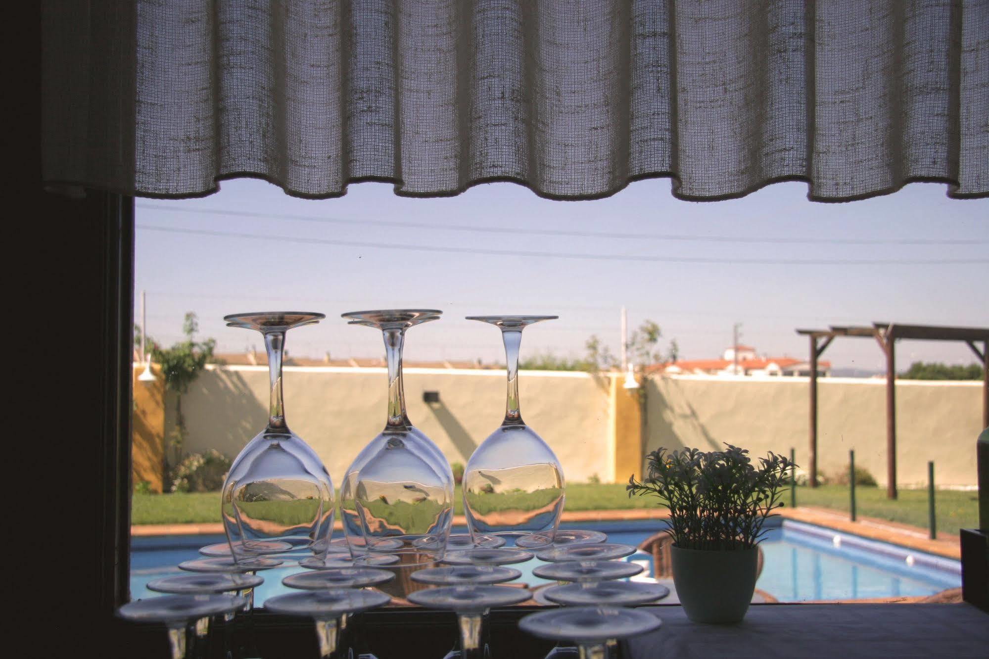 Hotel Los Barruecos By Croma Malpartida de Caceres Bagian luar foto
